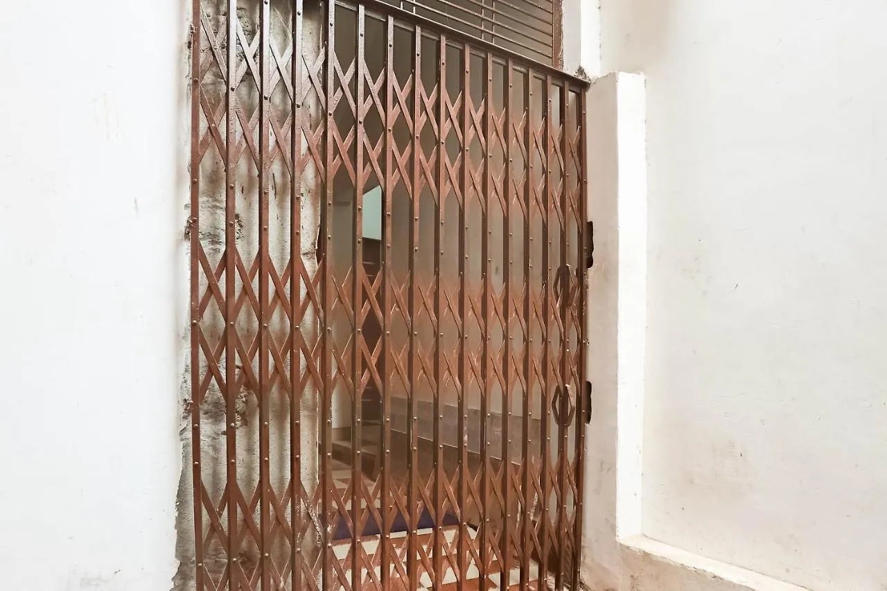 Spot On Shree Ganga Seva Paying Guest House Varanasi India