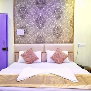 Picasso Prime Location ** Varanasi